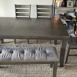 Dinning Table 