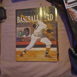 Vintage May 1989 issue (#50) of Beckett Baseball Card Monthly