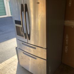MayTag French Door Refrigerator ( Read Description )