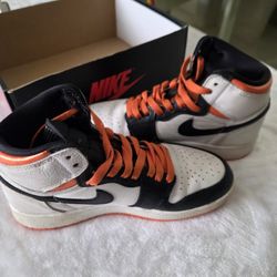 Nike Air Jordan 1