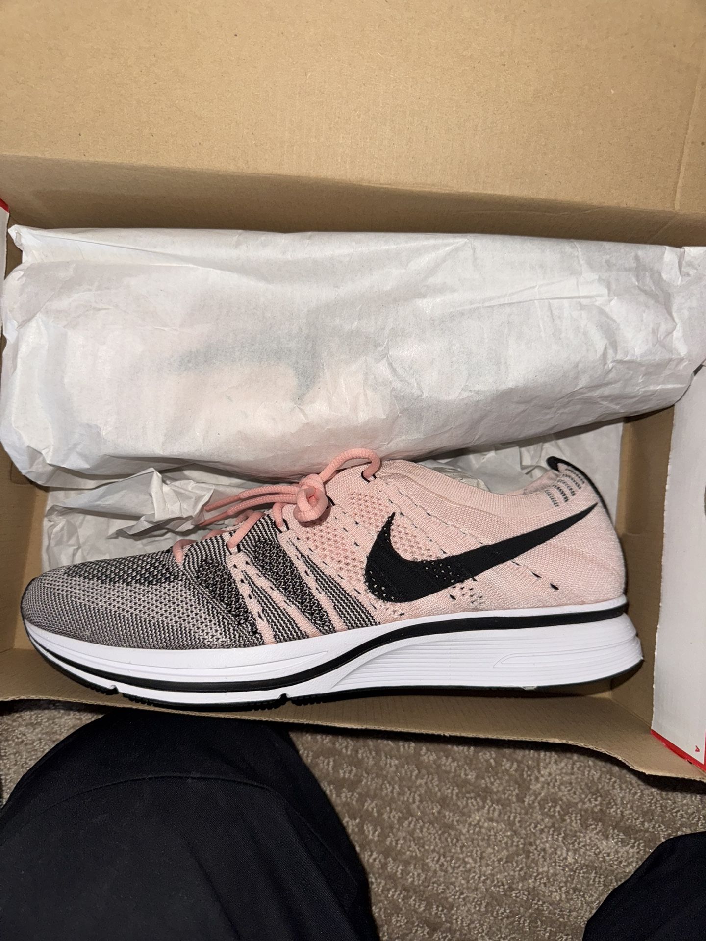 Nike Flyknit Trainer Sz 10