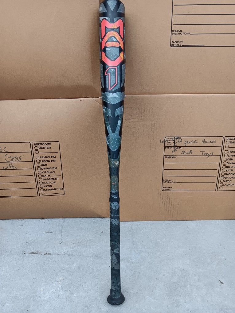Easton Mav 1