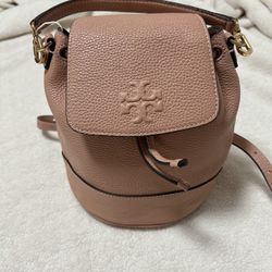 Tory Burch NWT Thea Mini Bucket Backpack Pink