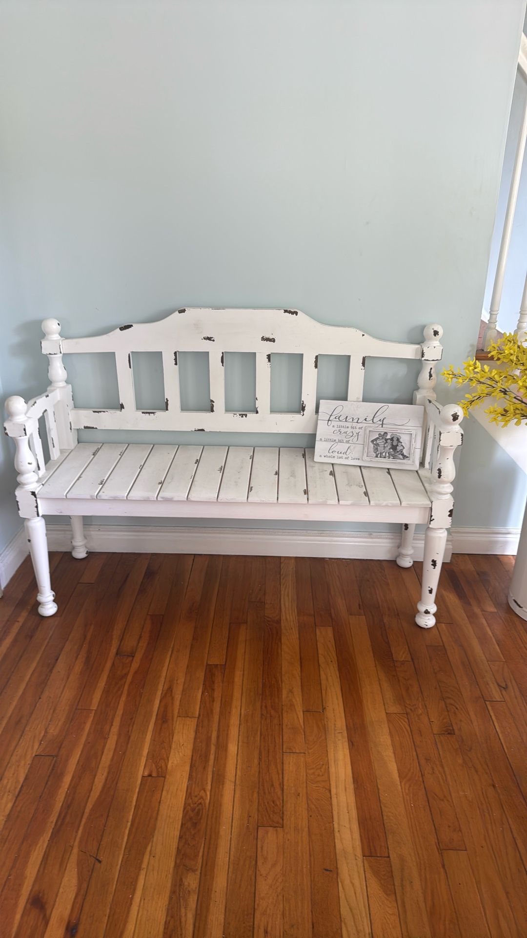 White Distress, Bench, Indoors, Or Outdoors