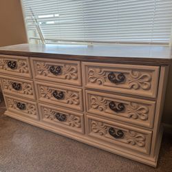 Dresser 9 Drawers