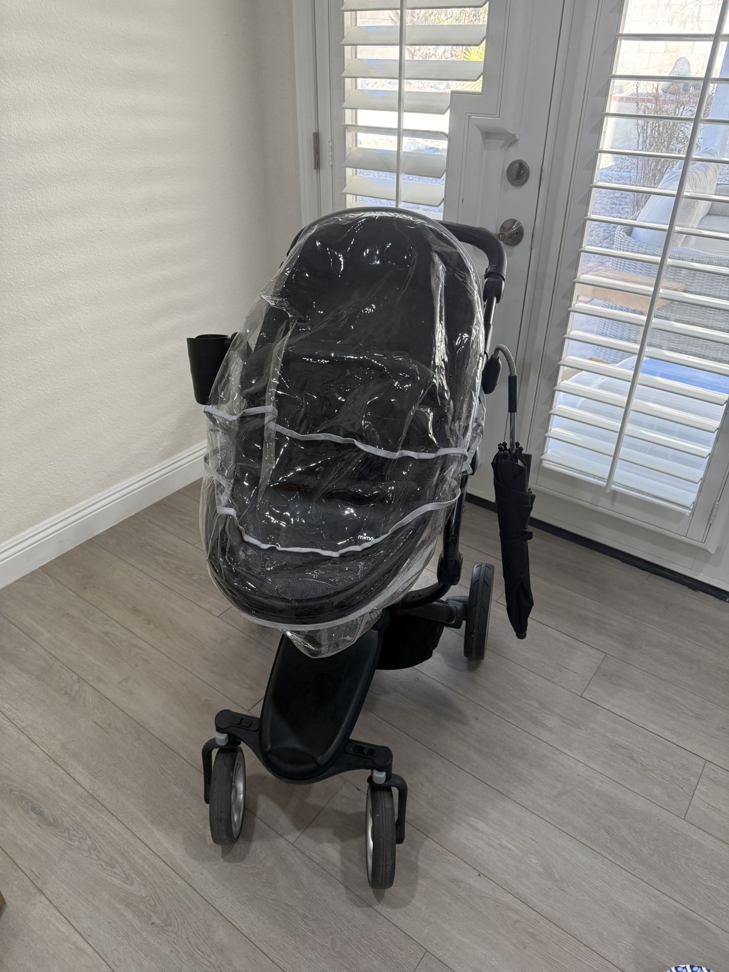 Mima Xari Stroller with Bassinet w/ brand new spare parts and car seat adapter
