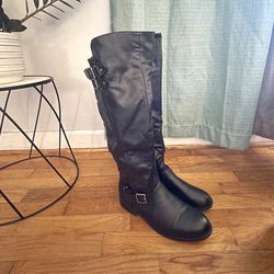 Offensive Women’s Black Knee-High Boots Size 10