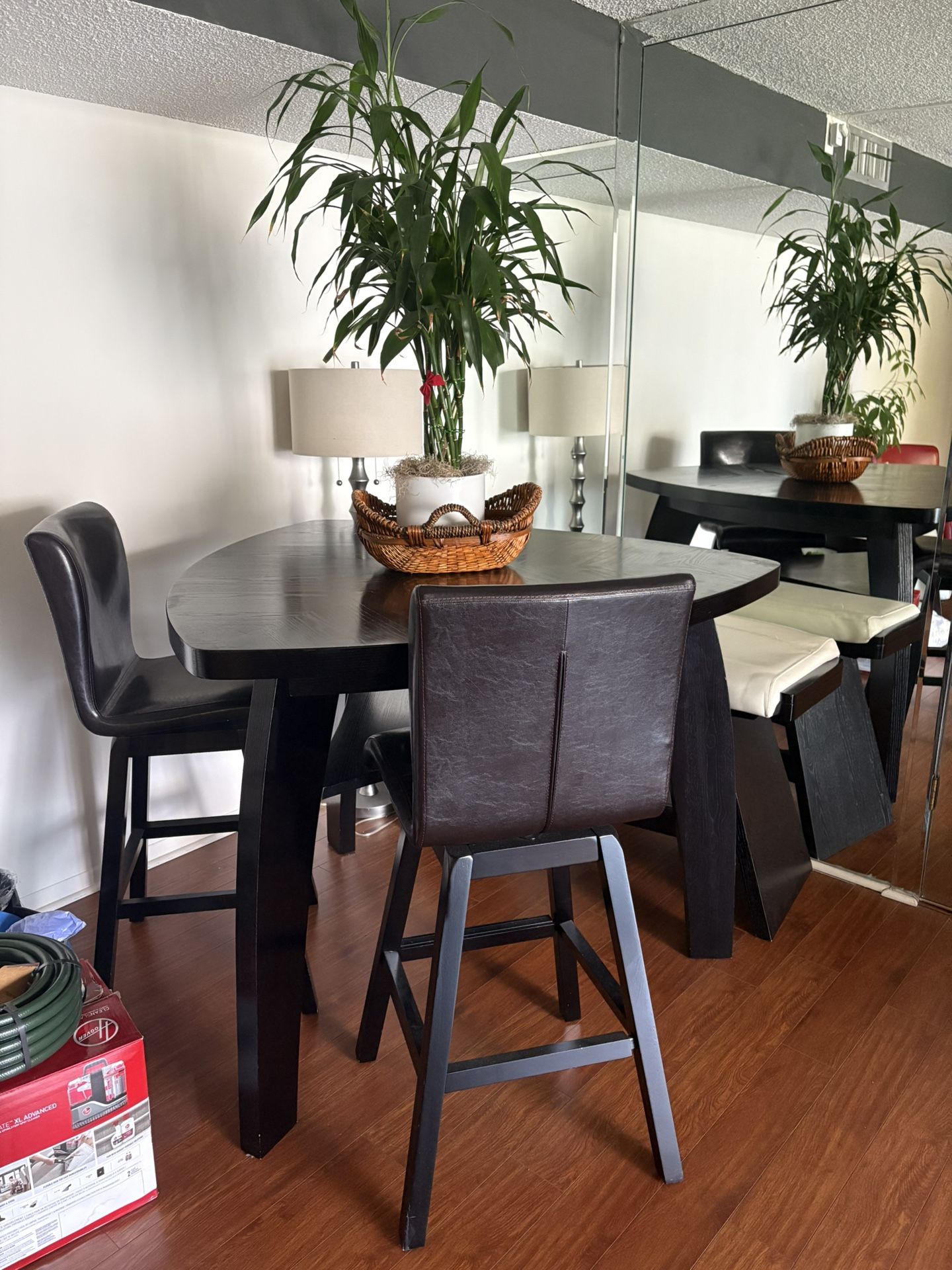 Free Delivery-Dinning Set