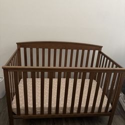 Baby Delta Crib 
