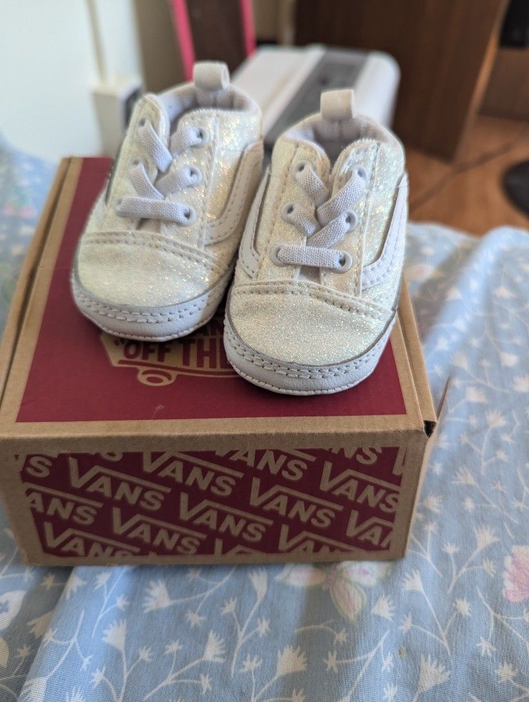 Vans Girl Crib Shoes 2C