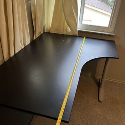 IKEA DESK