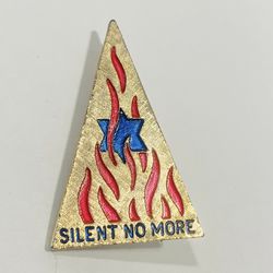 Vintage Rare 1971 American Jewish Congress Silent No More Pin Pendant 2”. Stunning pin is in good condition.