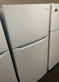 Frigidaire Top Freezer Fridge – White, Eventemp, Clean