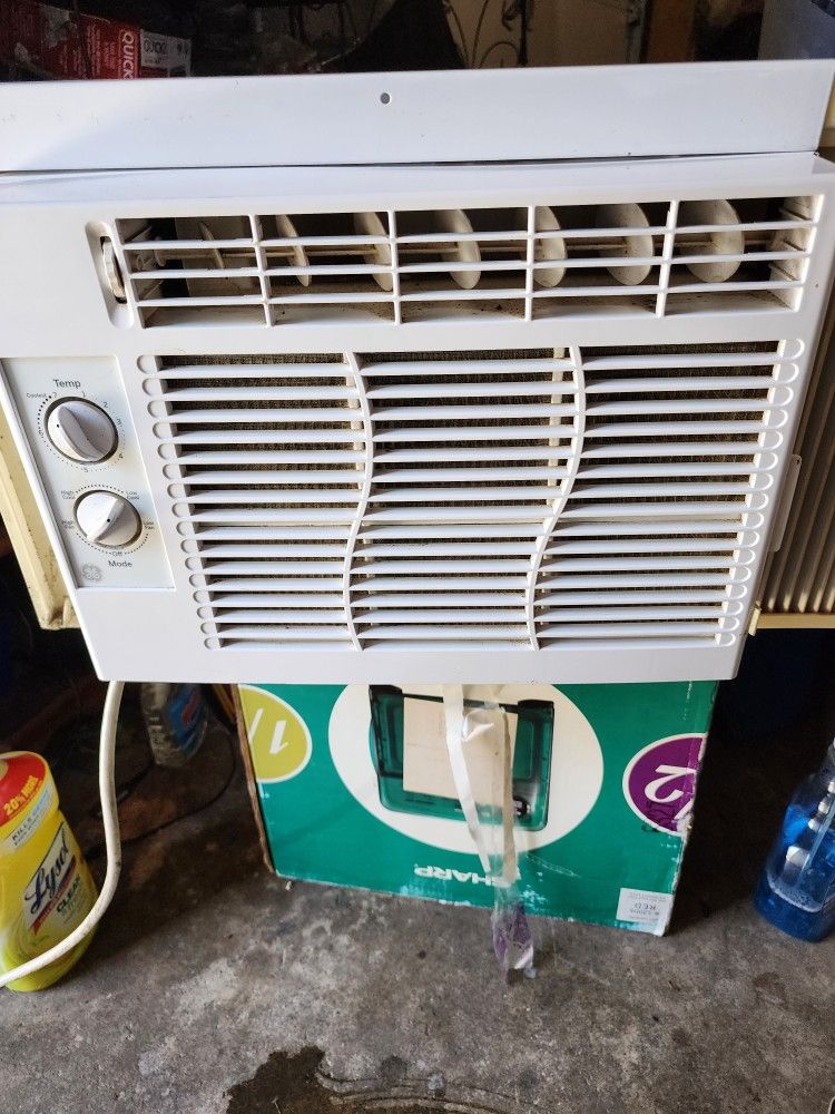G.E. Air Conditioner