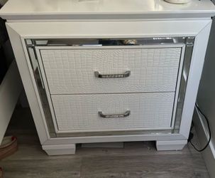 Nightstand for matching bedroom set Led Light Underneath Night Stand