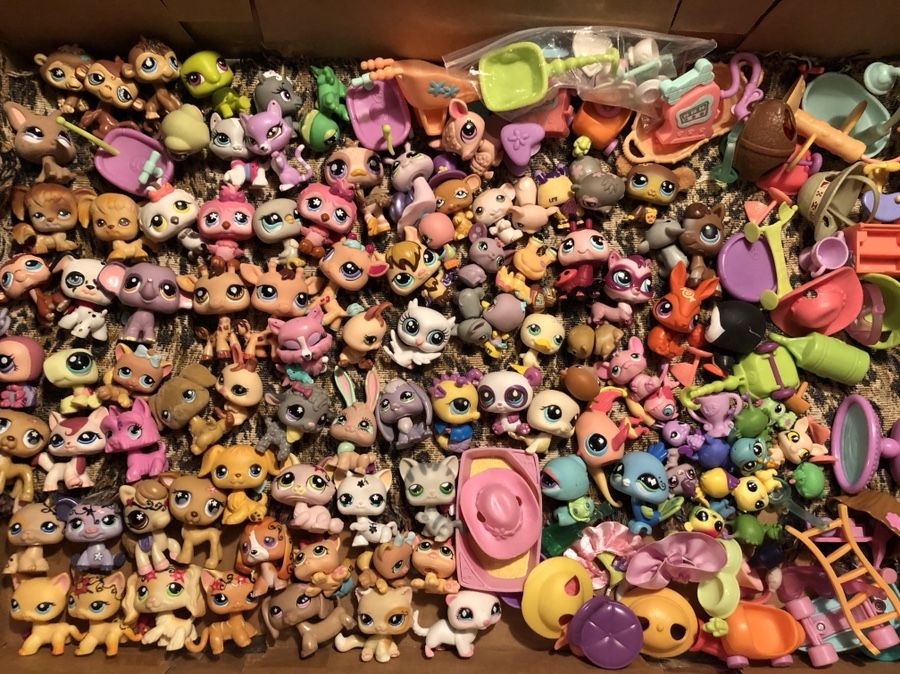 Littlest Pet Shop LPS dog shorthair cat , ferret , giraffe, pony , bunny , bat bear pig peacock ostrich, greyhound, dachshund owl snail fish monkey h