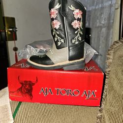 Boots For Girls From Mexico Size 8.5 New