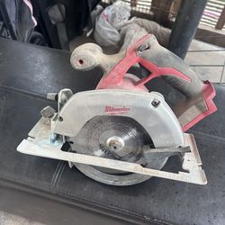 Milwaukee 6 1/2” Battery Power Saw