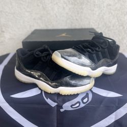 Jordan 11 - Size 12 (Message for more pictures!!)