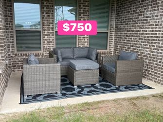Outdoor Wicker Patio Furniture Set
