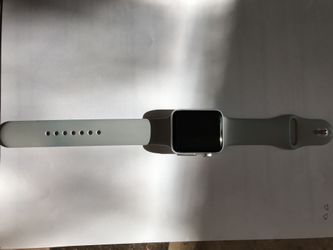 USED Apple - Apple Watch Series 3 (GPS + Cellular)