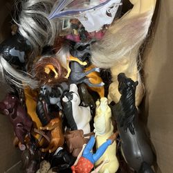 Box 📦 Of Toy Horses 🐴 