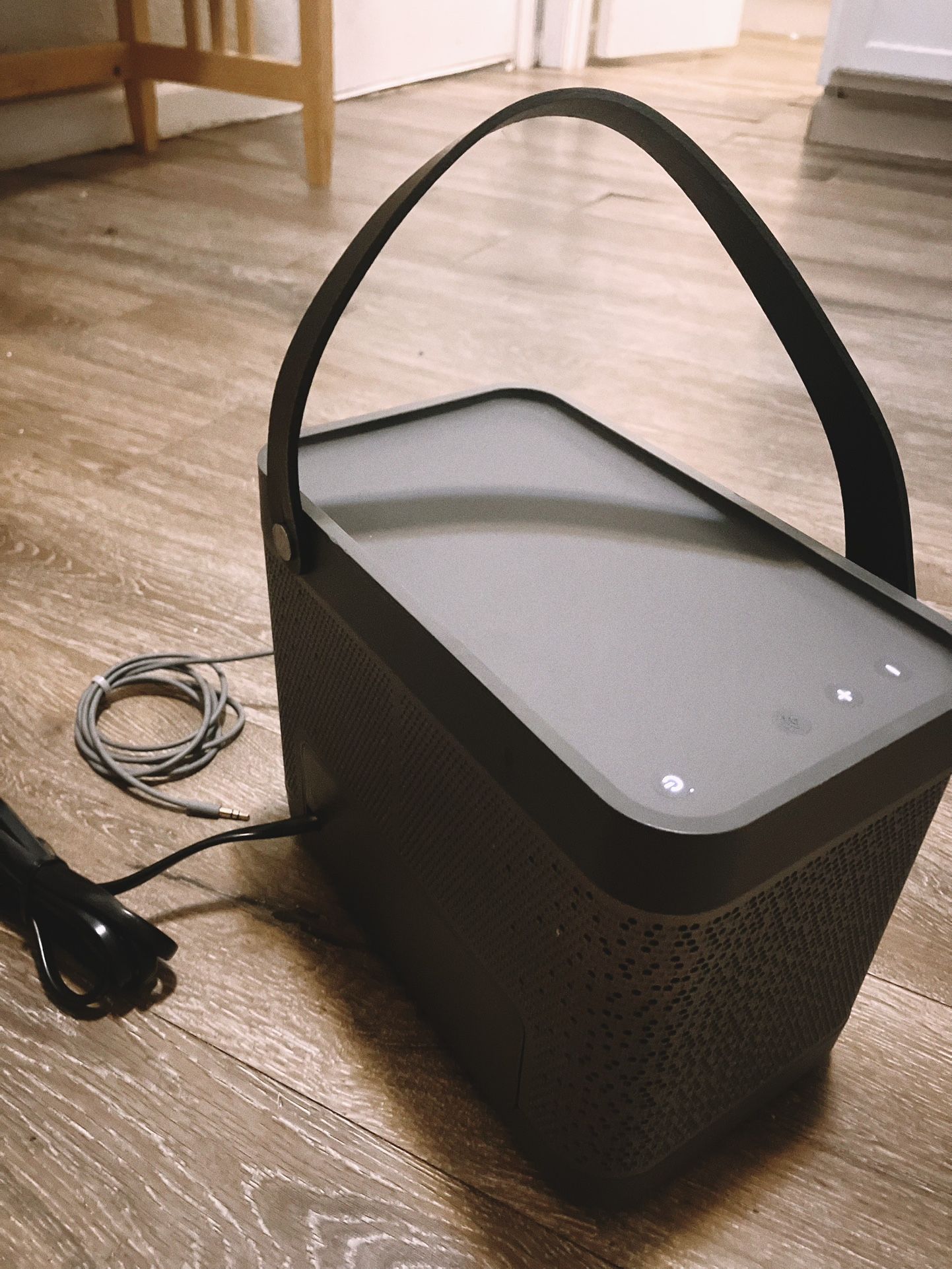 Bang & Olufsen Beolit 12 Portable Wireless Speaker Inc AirPlay - Grey