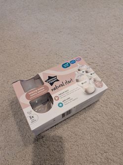 Tommee tippee 3 baby bottles
