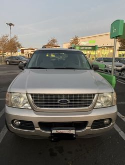 2005 Ford Explorer