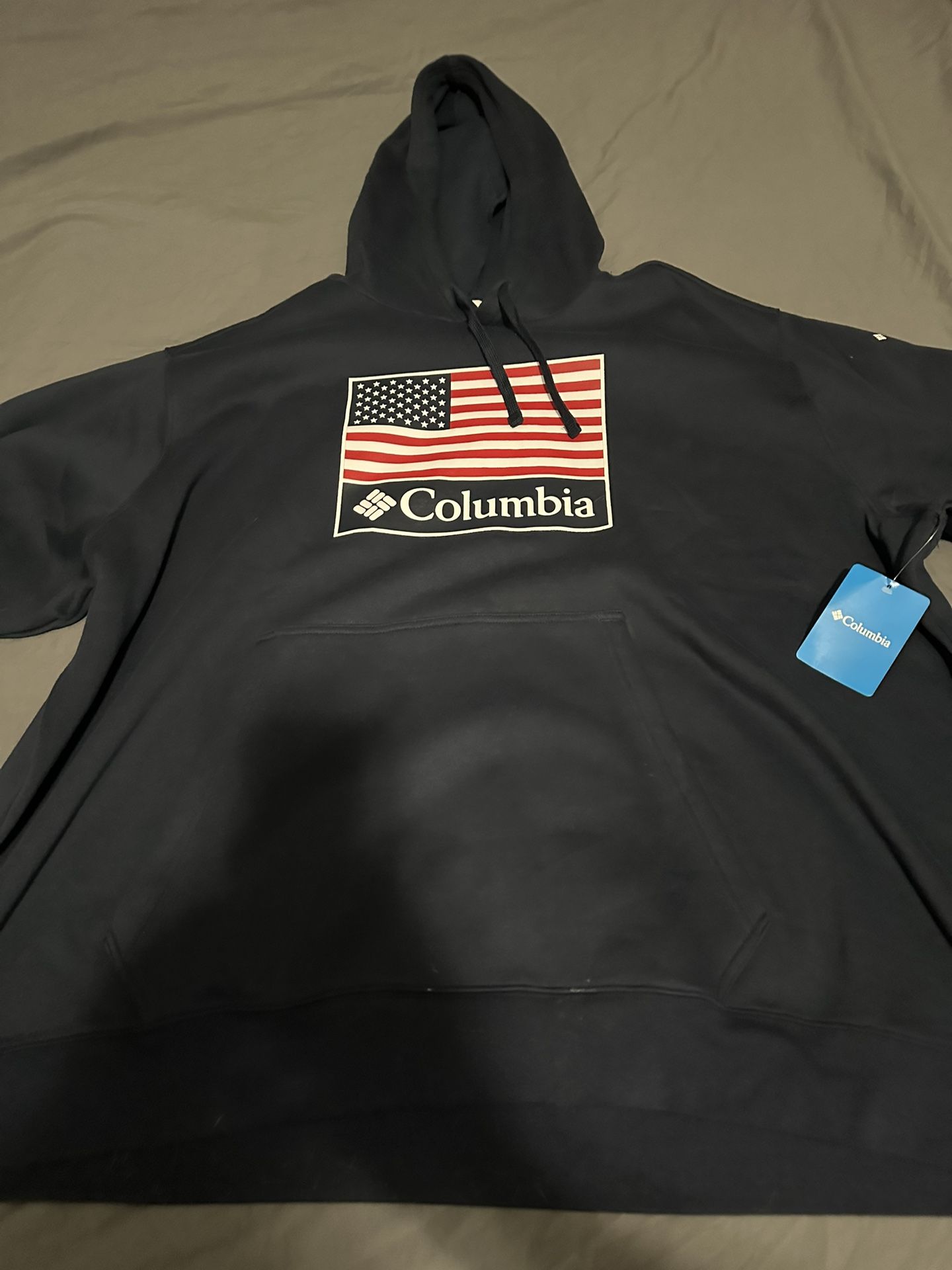 COLUMBIA MENS SWEATSHIRT 4X BRAND NEW WITH TAGS…..ONLY ASKING $40 BOUGHT FOR $70 PLUS TAX
