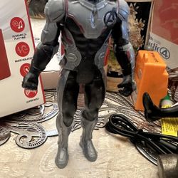Marvel Avengers: Endgame Team Suit Captain America action figure
