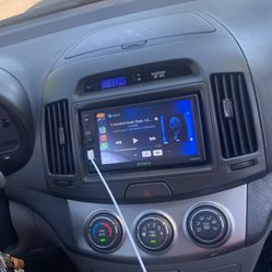 Sony 6.2” - Apple CarPlay - Built In Bluetooth
