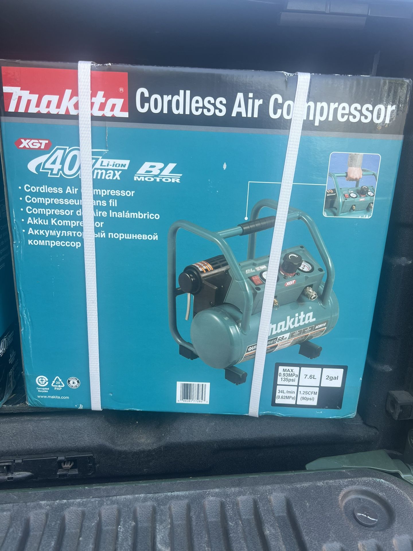 Makita 40V max XGT Brushless Cordless 2 Gallon 135 PSI Quiet Series Air Compressor, Rechargeable Battery, Tool Only
