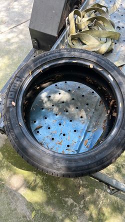 Tire wheel 235/45/18 momo tire