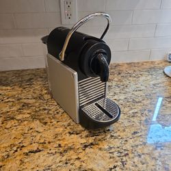 Delonghi Pixie Nespresso Machine