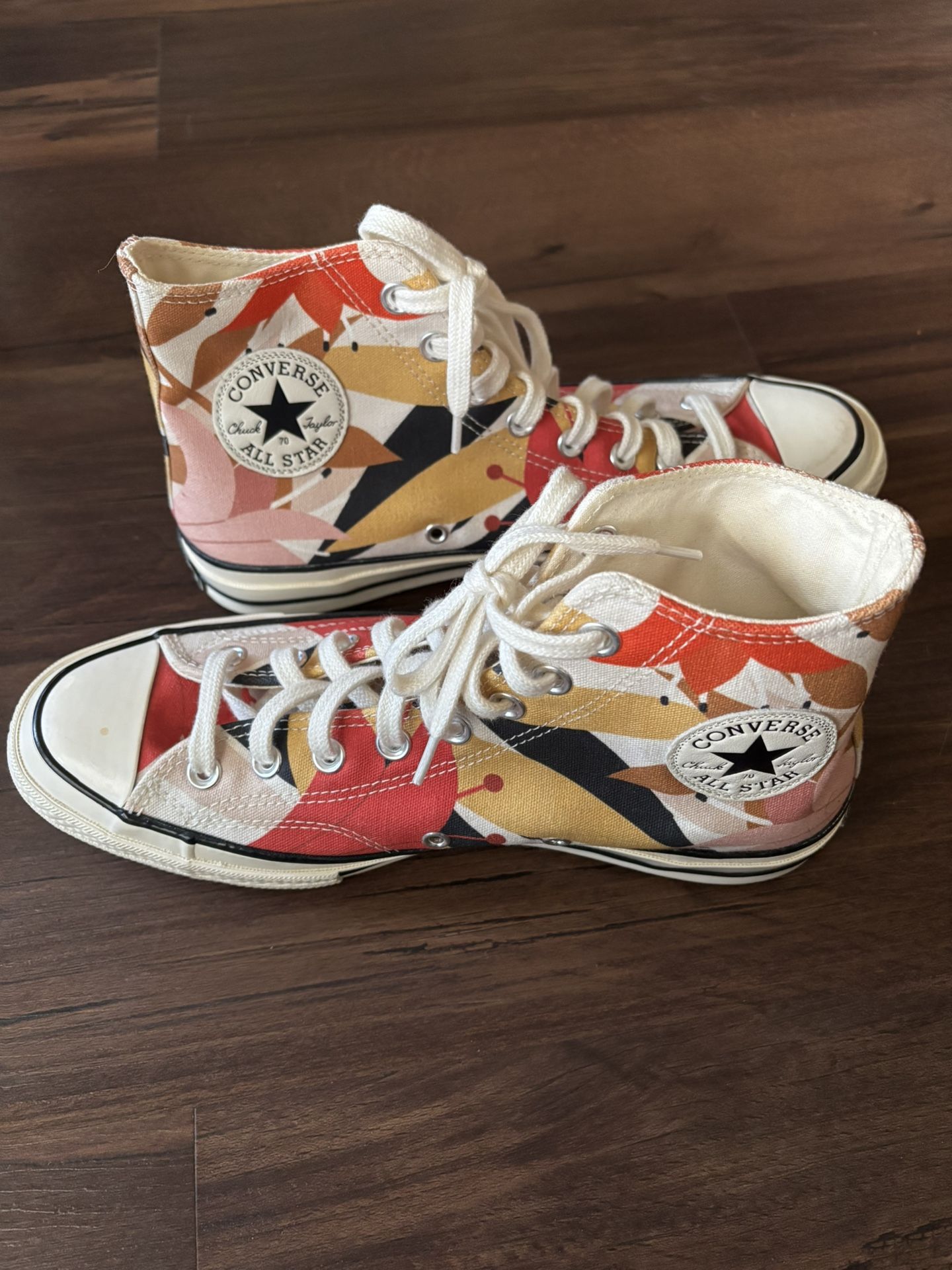 Converse Floral
