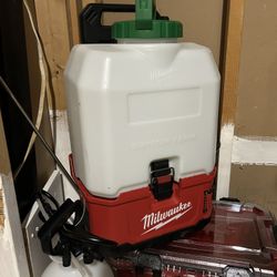 Milwaukee Sprayer 