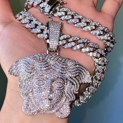 MEDUSA CHARMING  12MM THICK MIAMI CUBAN CHAIN PRONG SET AND  MEDUSA CHARMING ICE OUT PENDANT  