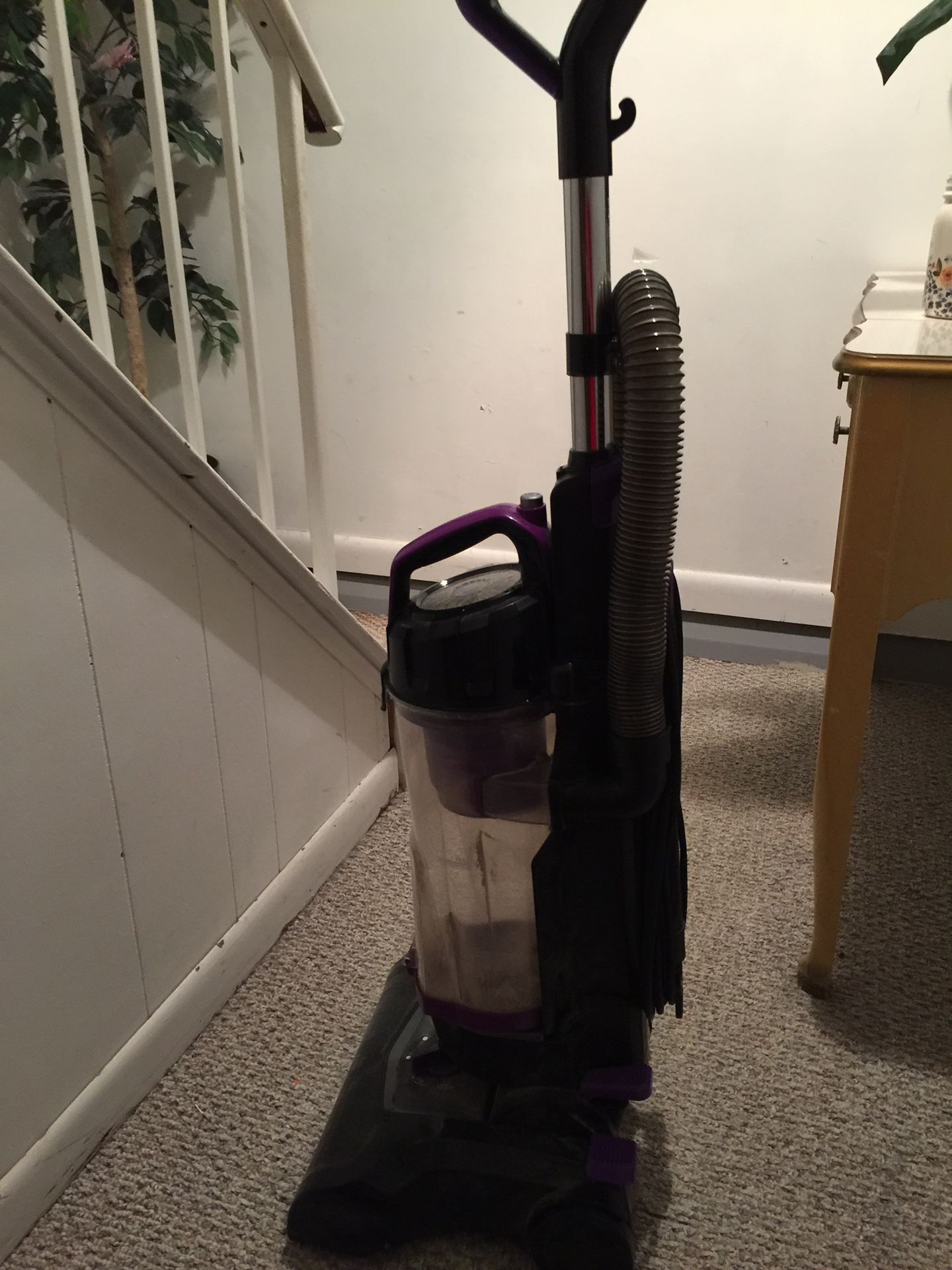 Great eureka vacuum cleaner at good price