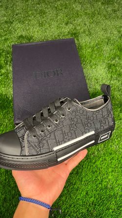 Dior b23
