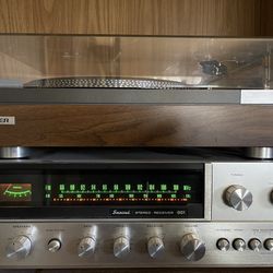 Vintage 1970s Sansui Stereo Receiver
