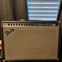 Fender Ultimate Chorus Amp