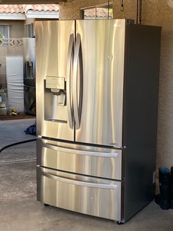 LG FRENCH 4 DOOR REFRIGERATOR