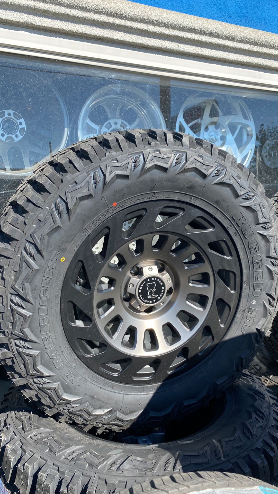 (5) 18x9 Black Rhino Wheels with 33” MT tires