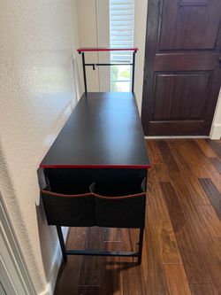 Bestie ‘52 gaming desk