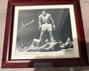 Muhammad Ali autograph signed Authentic Fossil Watch set
