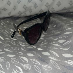 Women’s Sunglasses 🕶️ $20