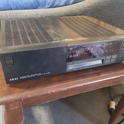 Akai AA-A35 Computer Controled Stereo Receiver  $100