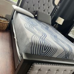Queen Bed & Memory Foam Mattress 