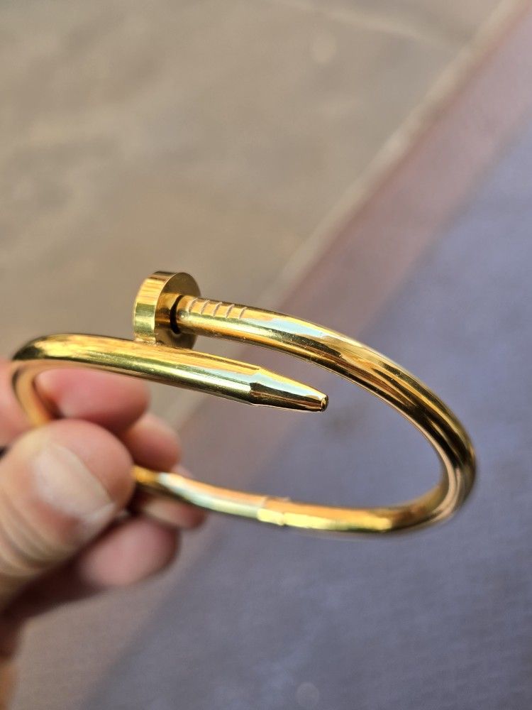 Nail LOVE YELLOW GOLD BRACELET